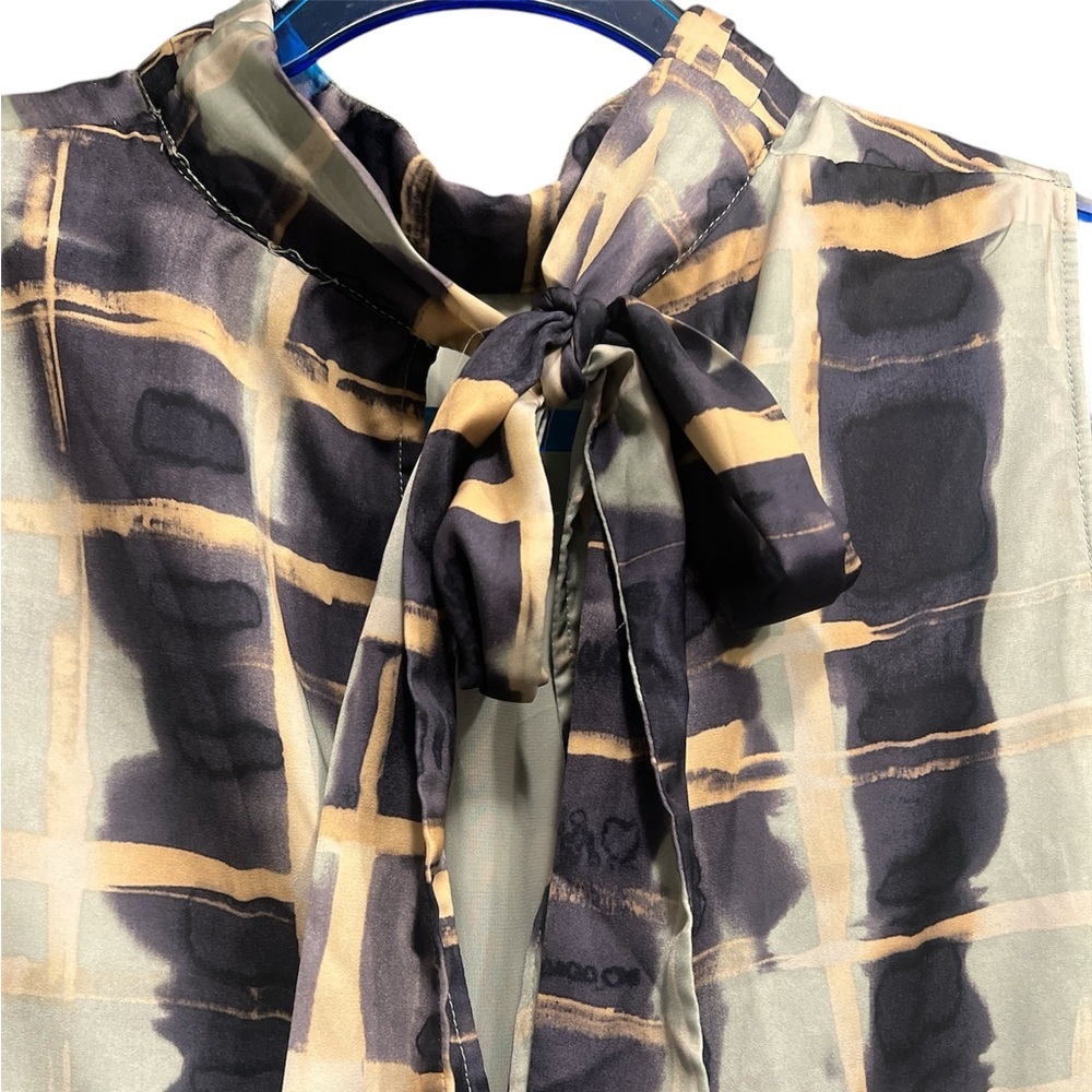 H&M Geometric Print Shift Dress - Size Medium - Picture 5 of 9